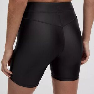 SOLD lululemon athletica Satin Shine High-Rise Short 6"